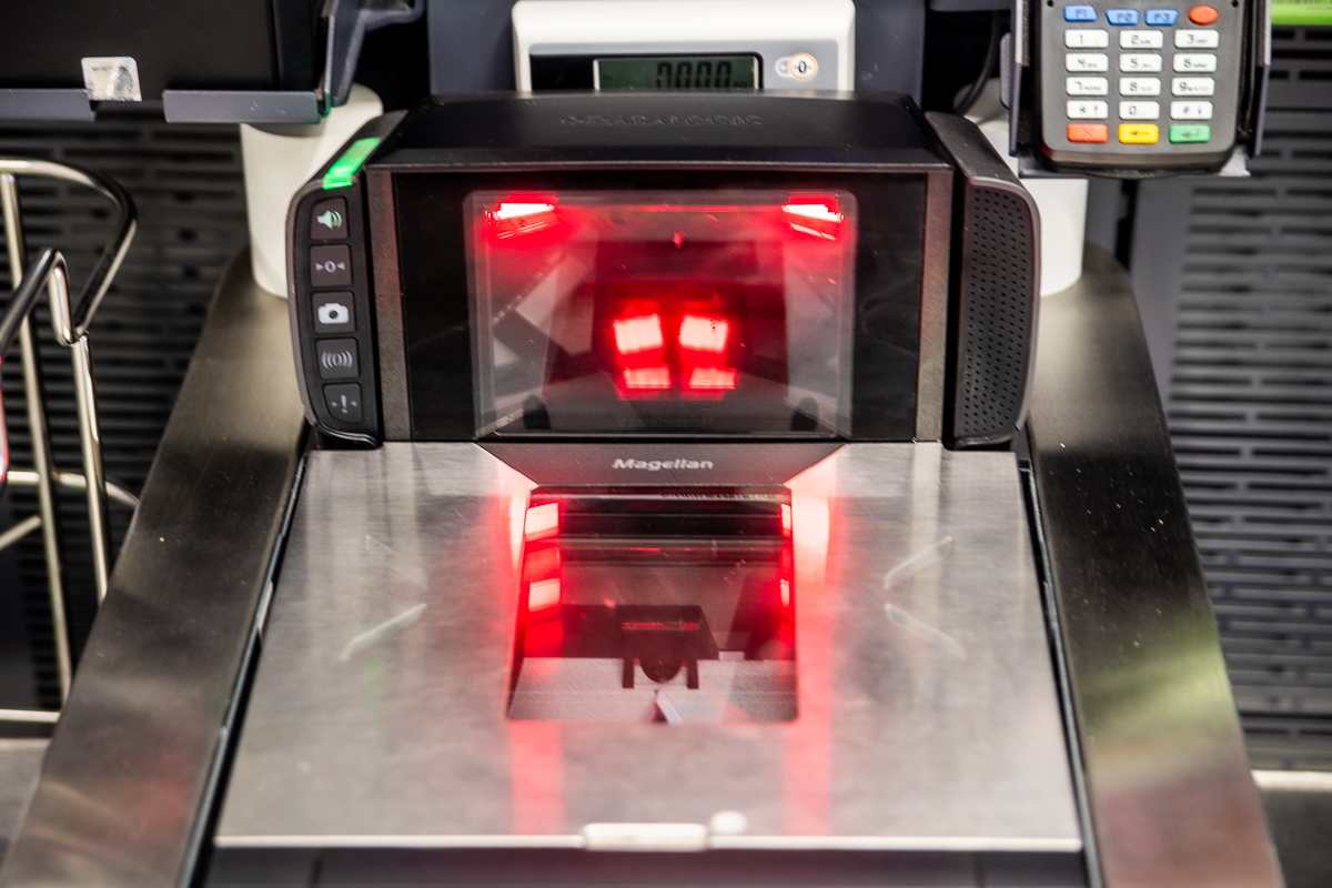 В магазинах очереди из-за новых кодов на продуктах? Пять наивных вопросов о маркировке товаров