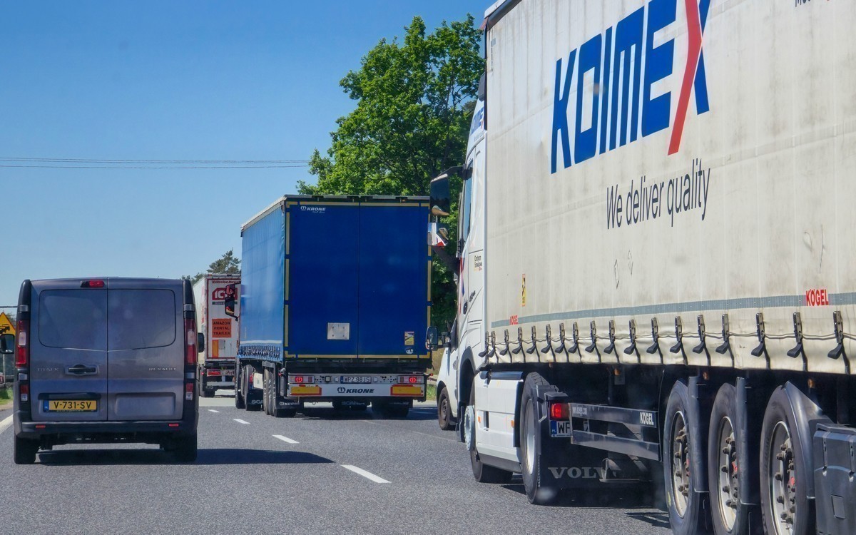 На Россию приходится более 70% грузовых автоперевозок. Куда еще возят грузы белорусы