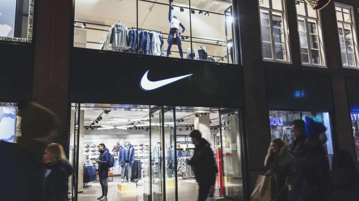 Nike анонсировала сокращение расходов на $2 млрд. Акции компании рухнули