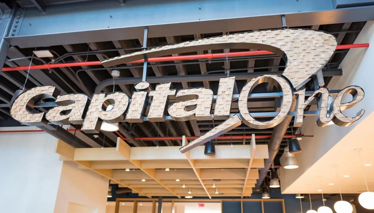 Сделка года на мировом рынке слияний и поглощений: Capital One купит Discover за $35 млрд