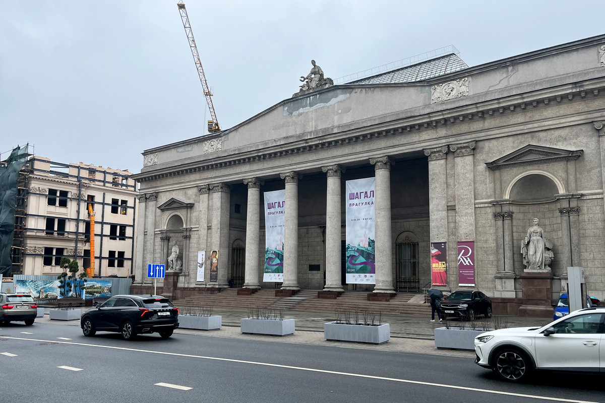 Почему в Минске все говорят о «Прогулке» и где белорусы увидят другие шедевры Шагала