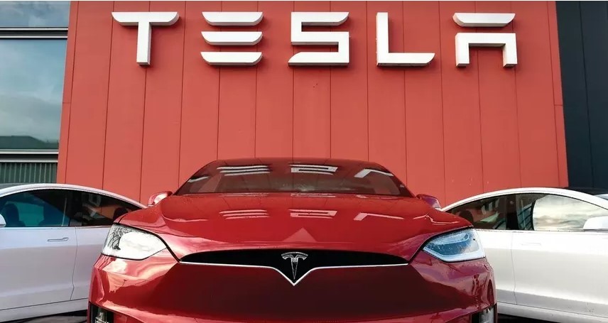 Прогноз: Tesla подорожает по мере развития рынка роботакси