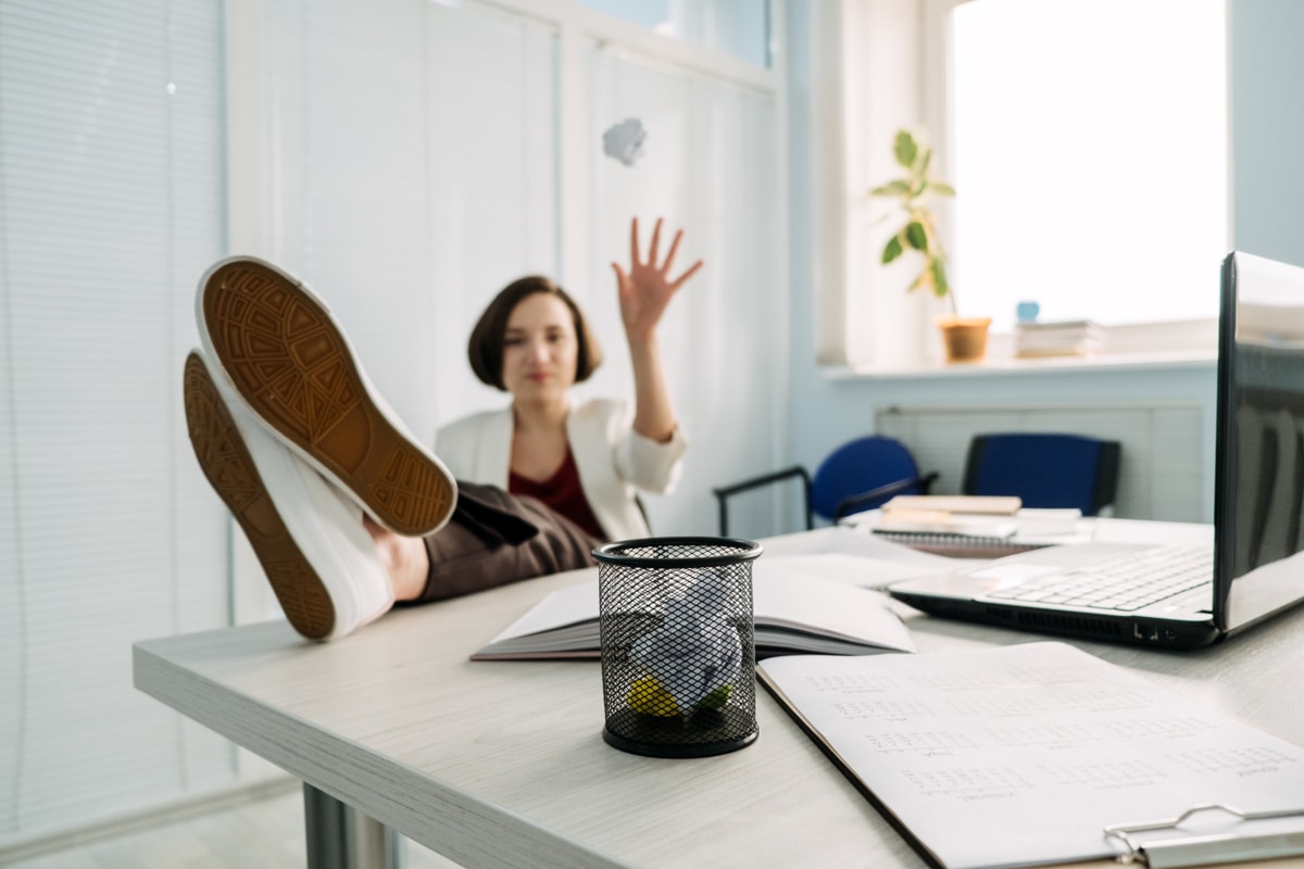 От&nbsp;пряток до&nbsp;испорченного телефона. Почему опасно, если сотрудники в&nbsp;офисе «играют» по&nbsp;детским правилам