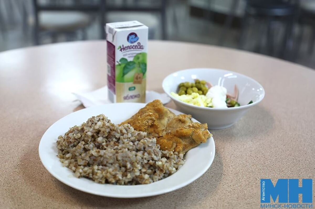 В школьных столовых Минска тестируют новое меню. Что теперь едят дети