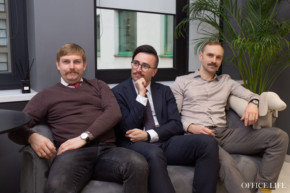 Усатый офис: почему мужчины P1 Лизинг вдруг отрастили усы?