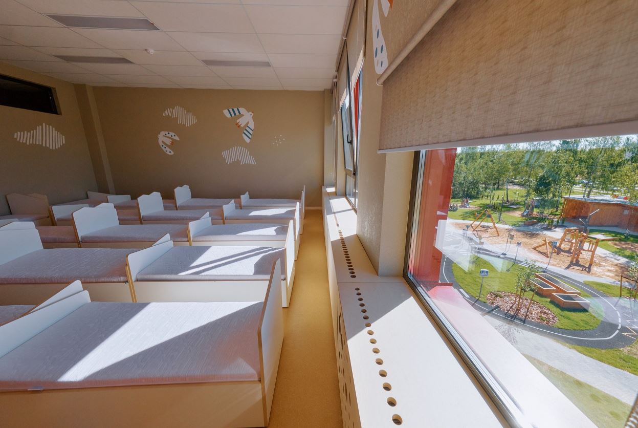 Завтраки на лифте и много птиц. В Зеленой гавани показали интерьеры первого детского сада