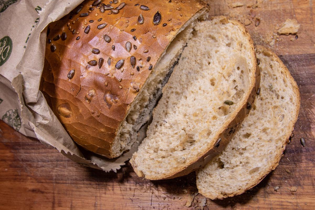 Госконтроль открыл горячую линию для жалоб на некачественный хлеб