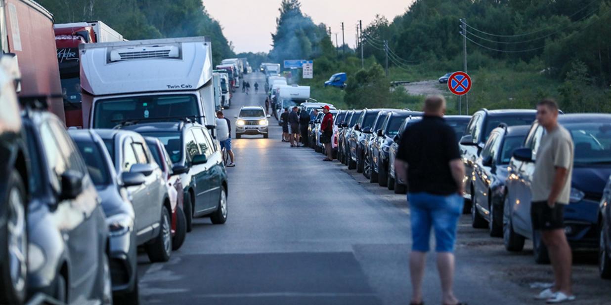 Контроль ужесточили: пересесть в другой автобус и быстрее пройти границу с ЕС не получится