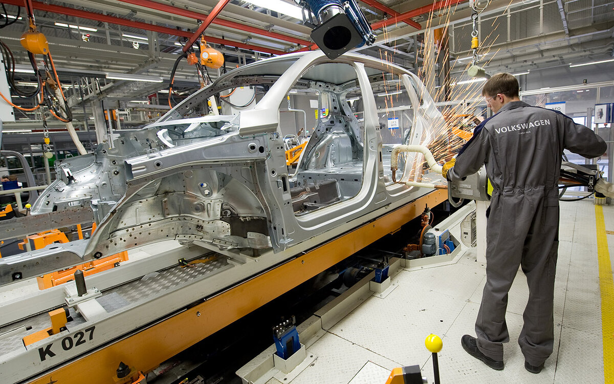 На заводе в Калуге возобновят выпуск автомобилей Citroen и Peugeot