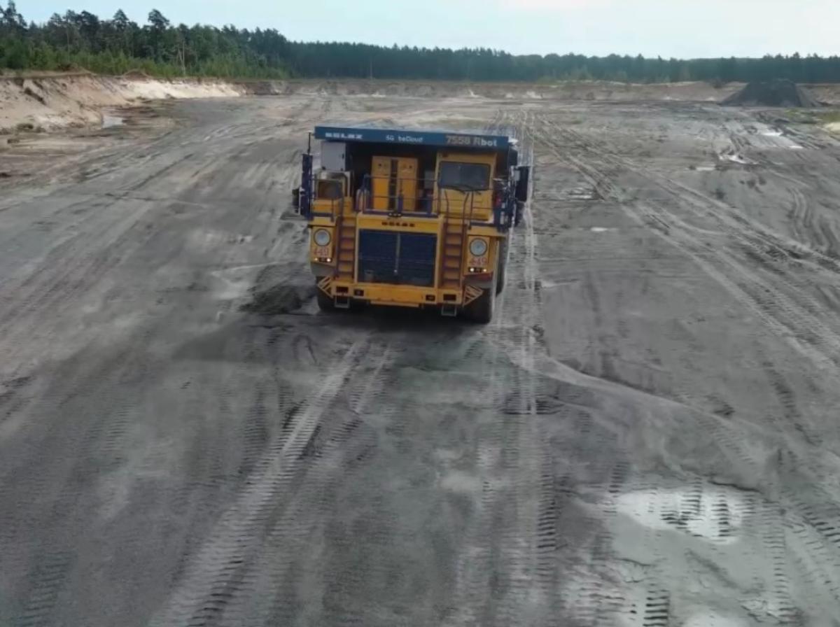 В Беларуси приступили к испытаниям самосвалов-беспилотников