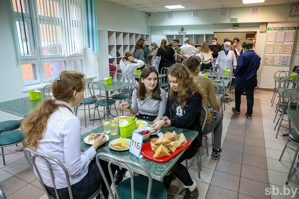 Названы белорусские школы-участницы пилотного проекта по питанию