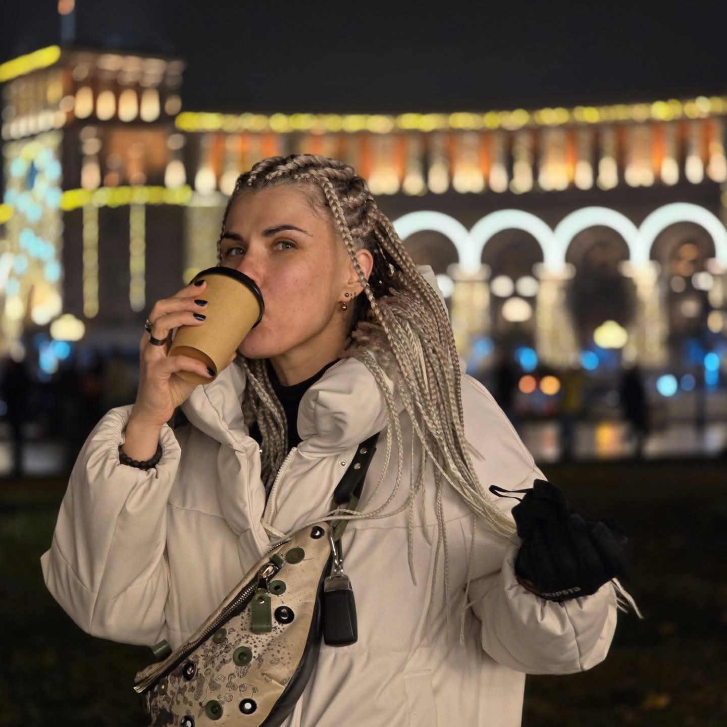 «Муж орет на каждом светофоре». Обсудили с АвтоМашей сексизм на дорогах, материнство и почему страшно разводиться