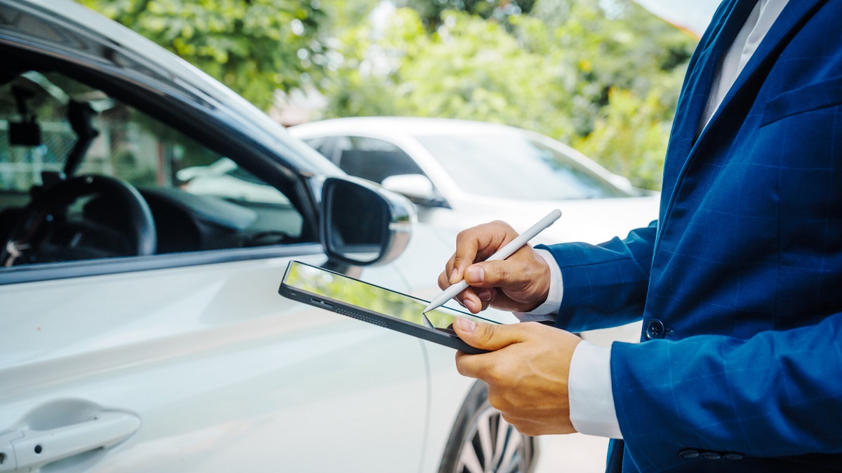 Минфин сообщил о резком росте выплат по полисам каско в 2025 году