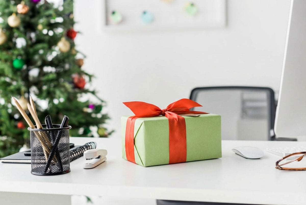 Каким подаркам от компании рады сотрудники? И это не только деньги