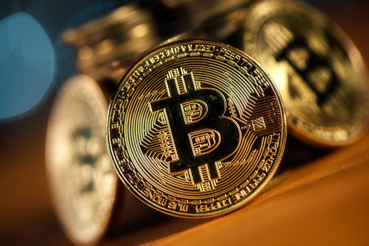 Что делать с&nbsp;биткоинами и&nbsp;как будет работать криптобанк? Разбираемся, выживет&nbsp;ли белорусский криптобизнес под санкциями&nbsp;ЕС