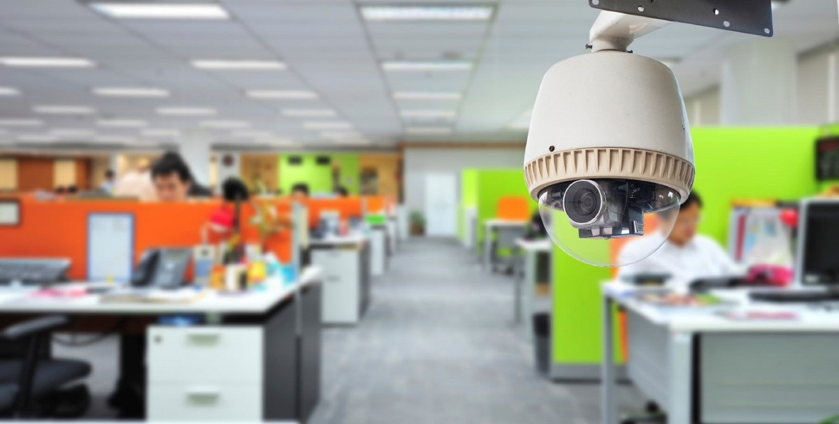 Эксперты рассказали, можно ли вести видеонаблюдение за сотрудниками в офисе