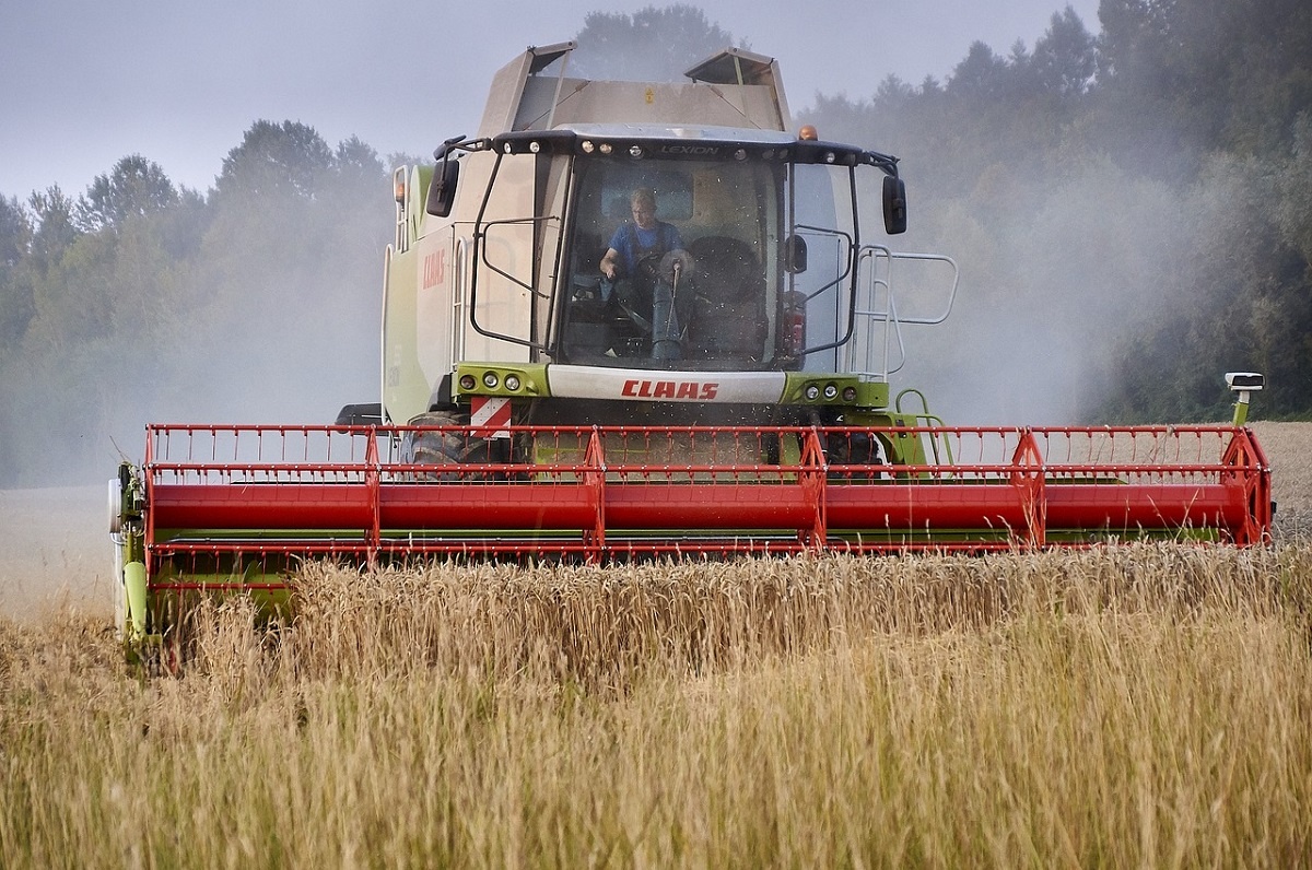 В Беларуси продлили регулирование цен на товары для сельского хозяйства