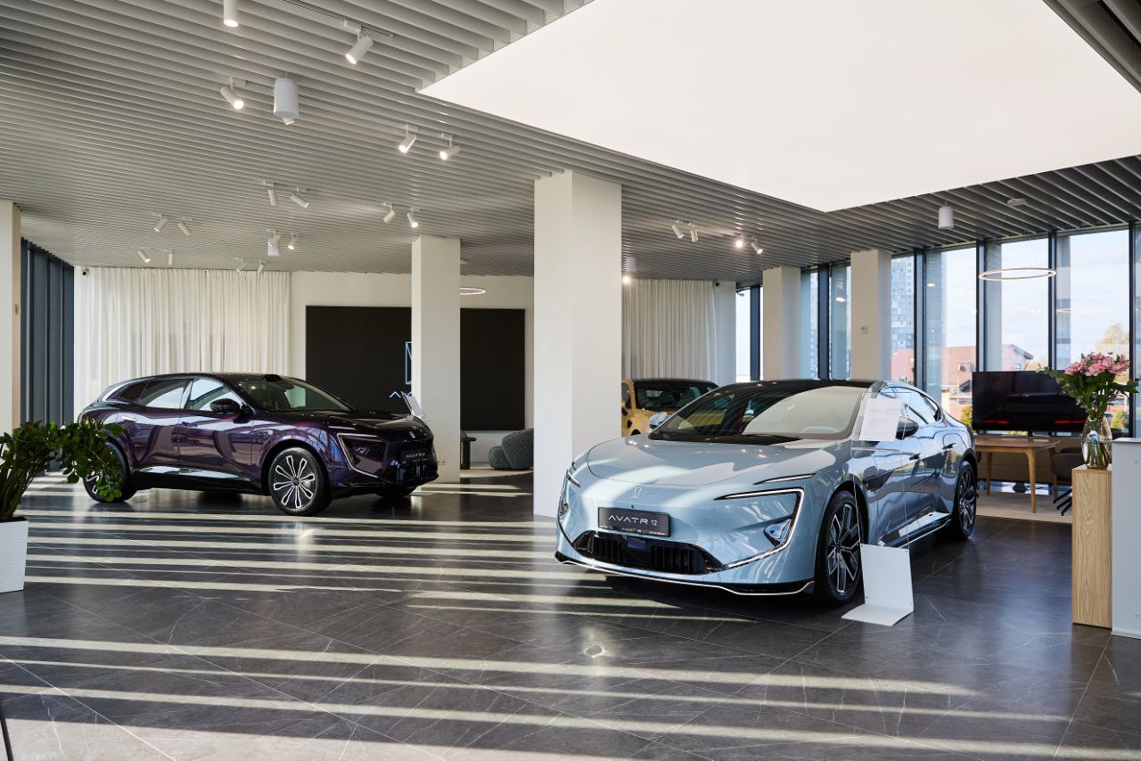 Что выбрать&nbsp;— кроссовер или седан? AVATR предложил персональные тест-драйвы на&nbsp;Победителей