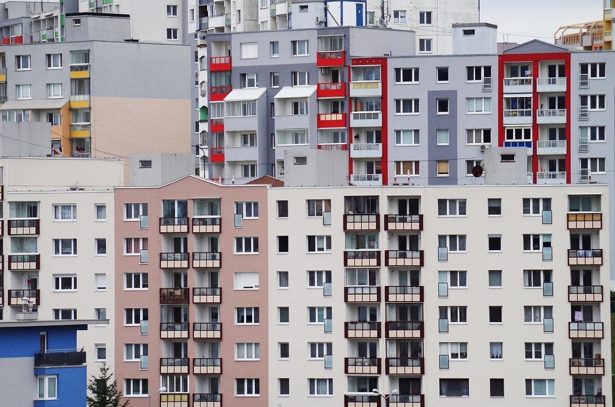 В регионах сменился лидер по продажам квартир. Кто теперь в топе