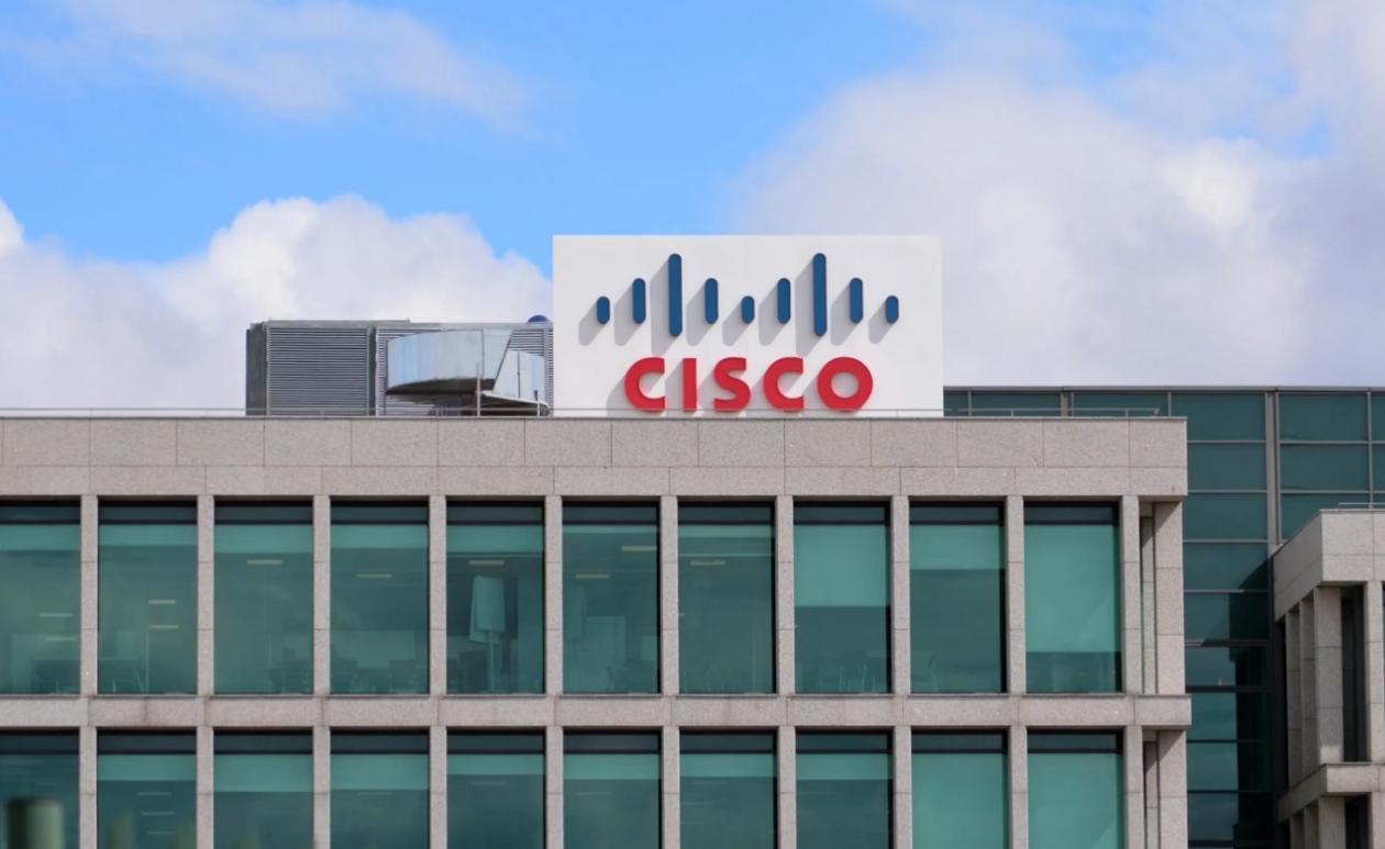 Разработчик сетевого оборудования Cisco стал ретейлером одежды