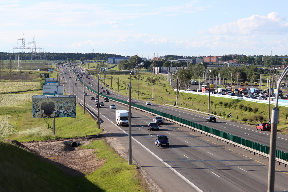 Банки под санкциями и обязательные зимние шины. Что меняется в Беларуси с 1 декабря
