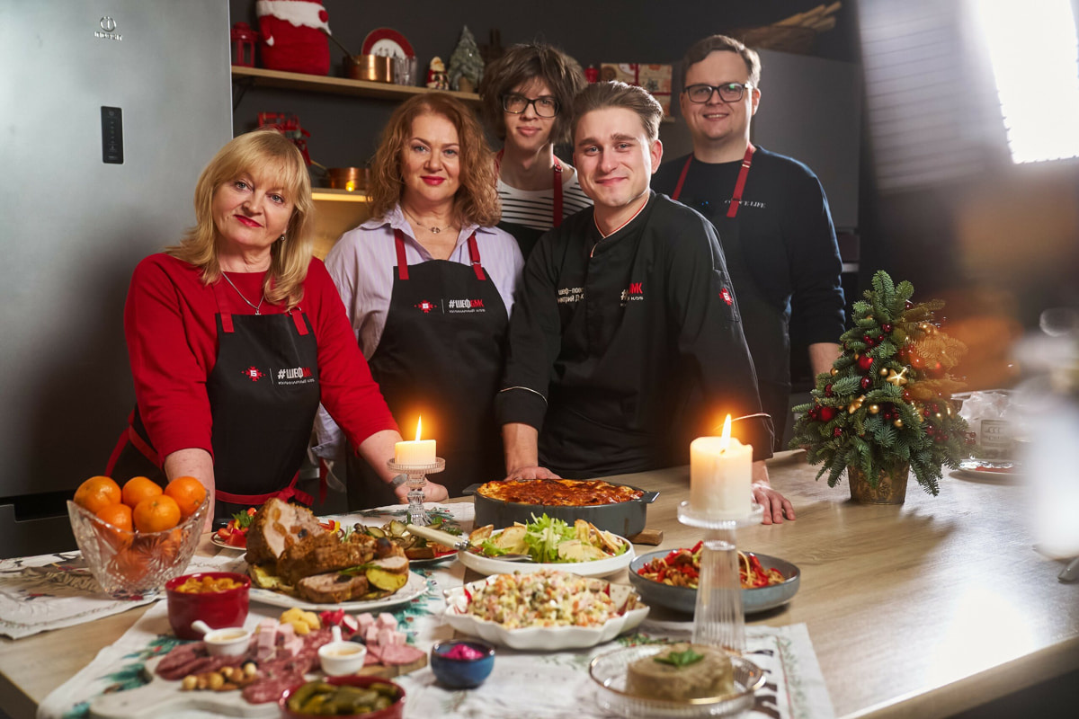Удон, лазанья, «Оливье»&nbsp;— как накрыть новогодний стол, который объединит вкусы разных поколений