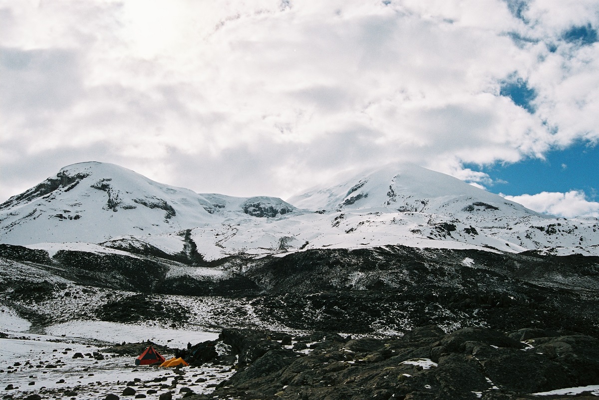 В горах вам никто кроме себя не поможет. Гайд для «чайников», которые идут покорять вершины