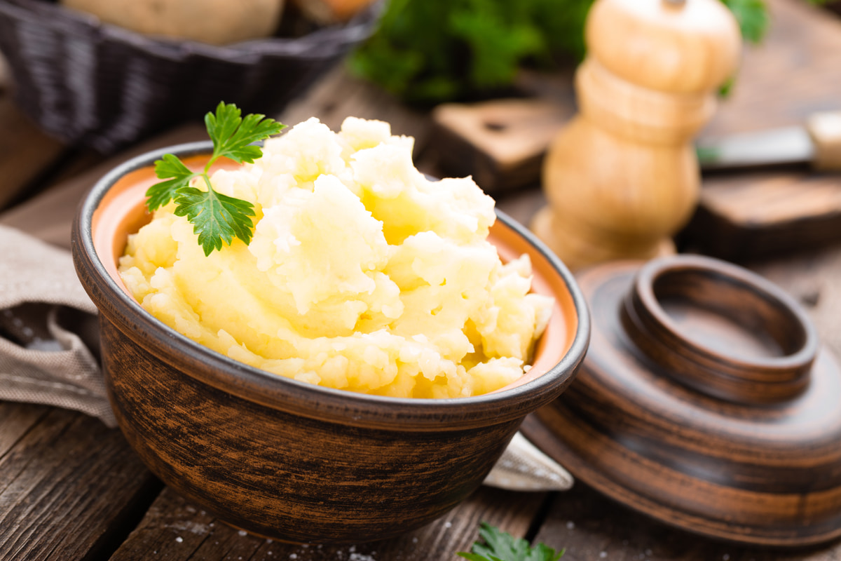 Дранбургер или традиционная бабка? Как картофель пришел в белорусскую кухню и какие блюда из него мы готовим неправильно