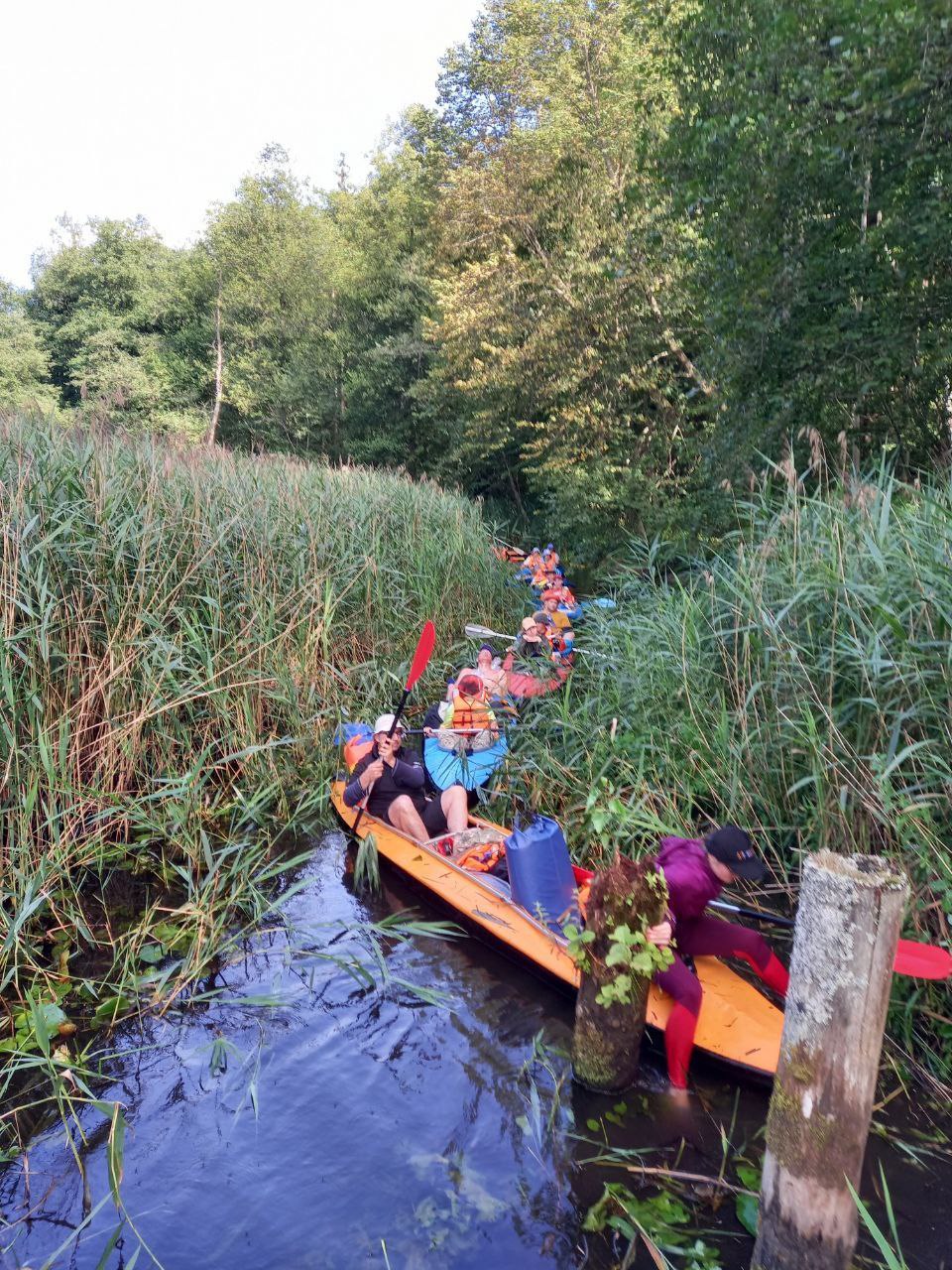 «За сезон можно зарабатывать до 50 тыс. BYN». Что происходит с бизнесом на байдарках, которые так популярны у белорусов