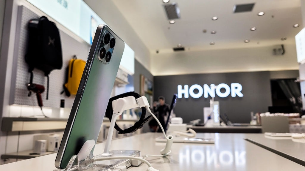 Китайский бренд смартфонов Honor создал дочернюю компанию по производству микрочипов