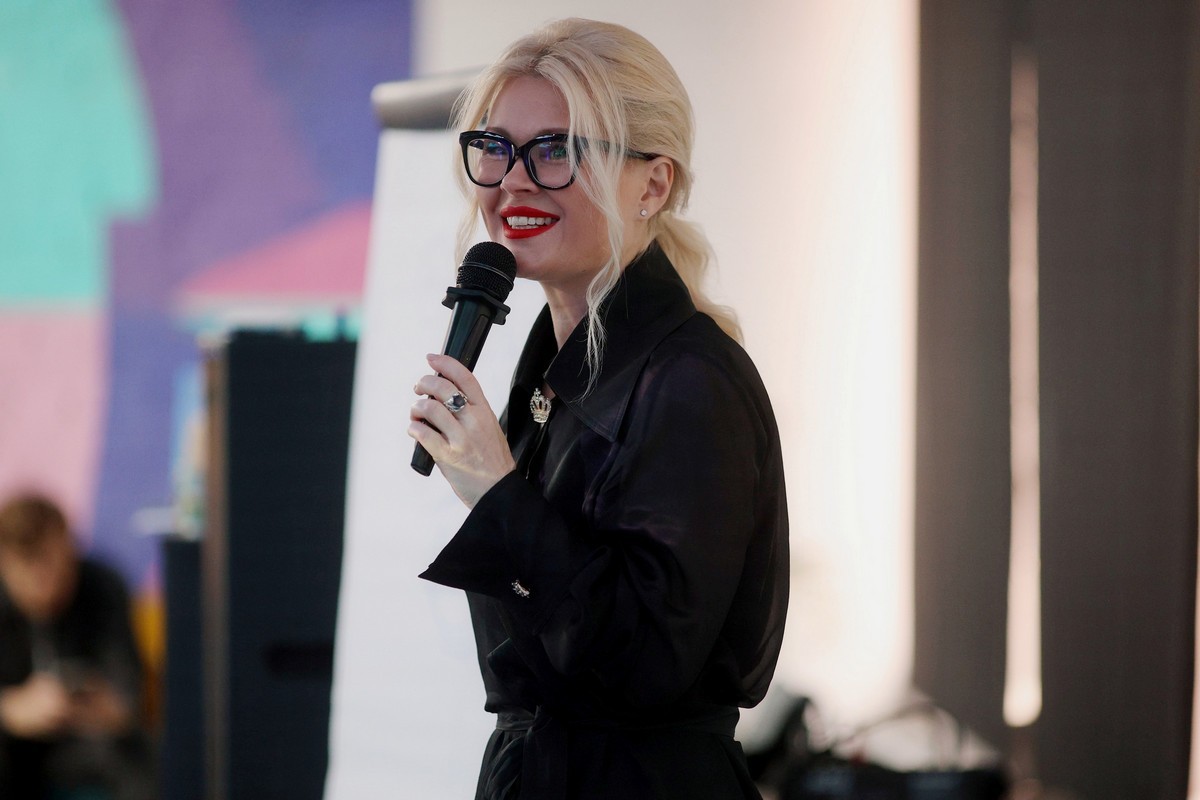 Когда купят не продукт, а смысл. Советы по продажам в премиум-сегмента от Анастасии Островской