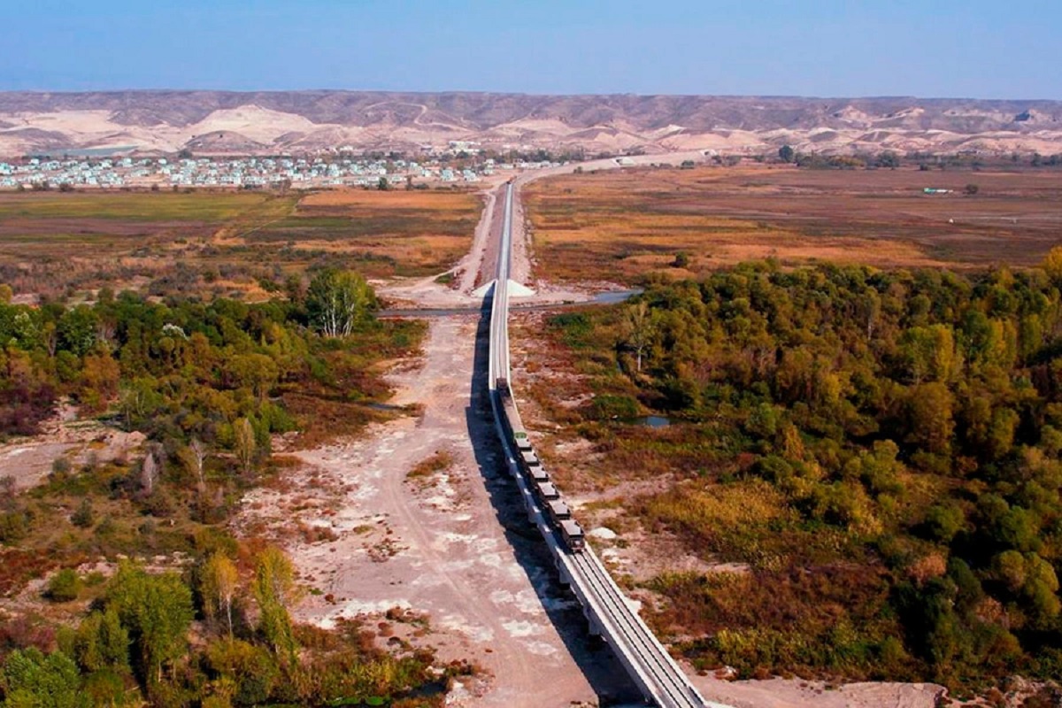 Зангезурский коридор: как мир между Арменией и Азербайджаном повлияет на логистику