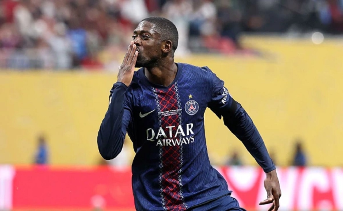 Стало известно, кто получил «Золотой мяч» в 2025 году