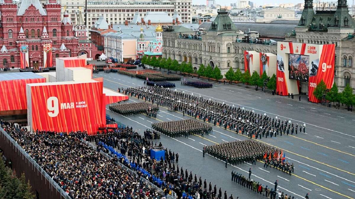 Москва объявила о перемирии на День Победы, Киев ответил «режимом тишины»