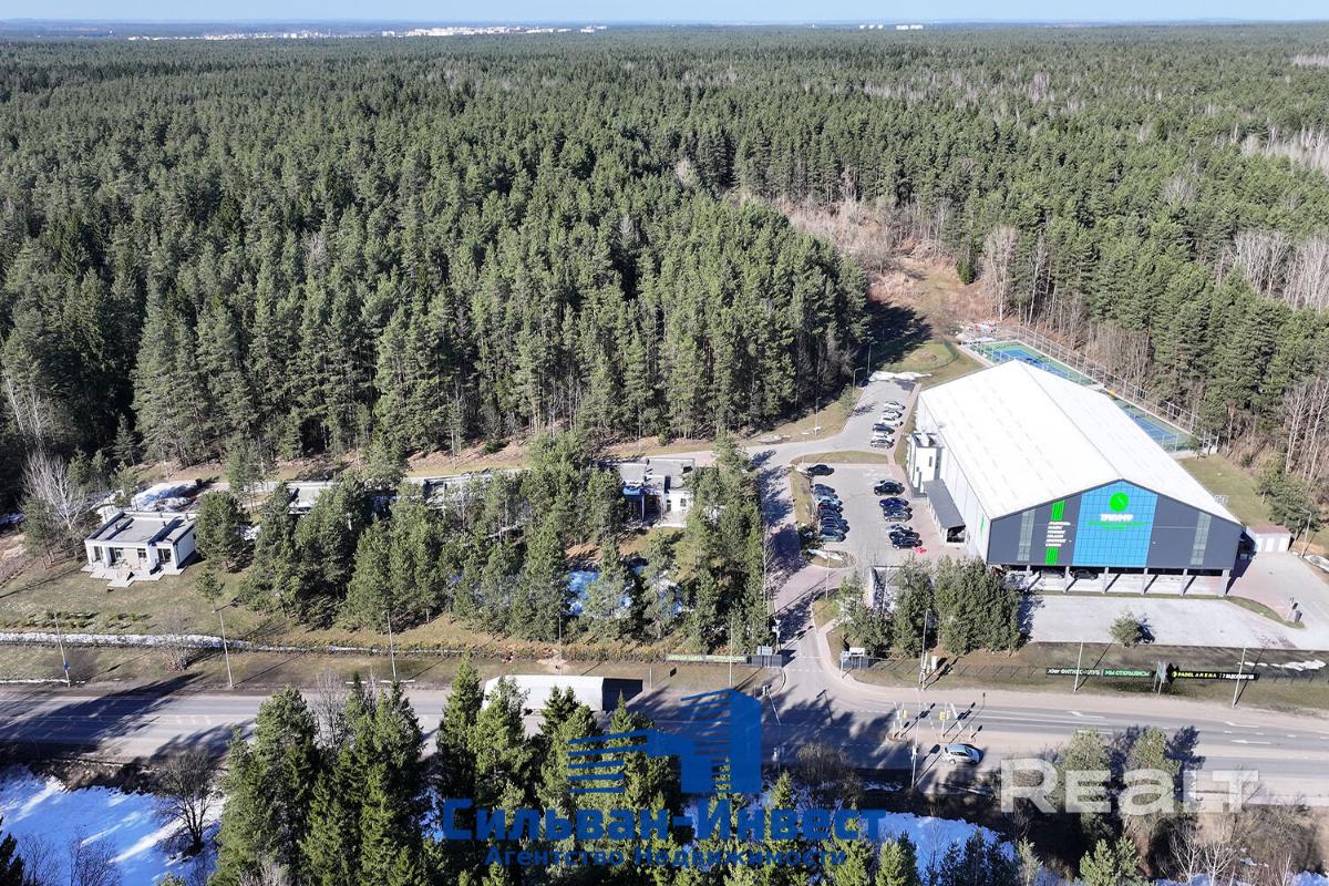 Под Минском выставили на продажу базу отдыха с теннисными кортами за $5,3 млн