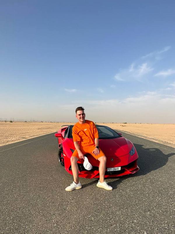 Суворовское училище, съемка свадеб и&nbsp;Мальдивы: как зумеры строят карьеры