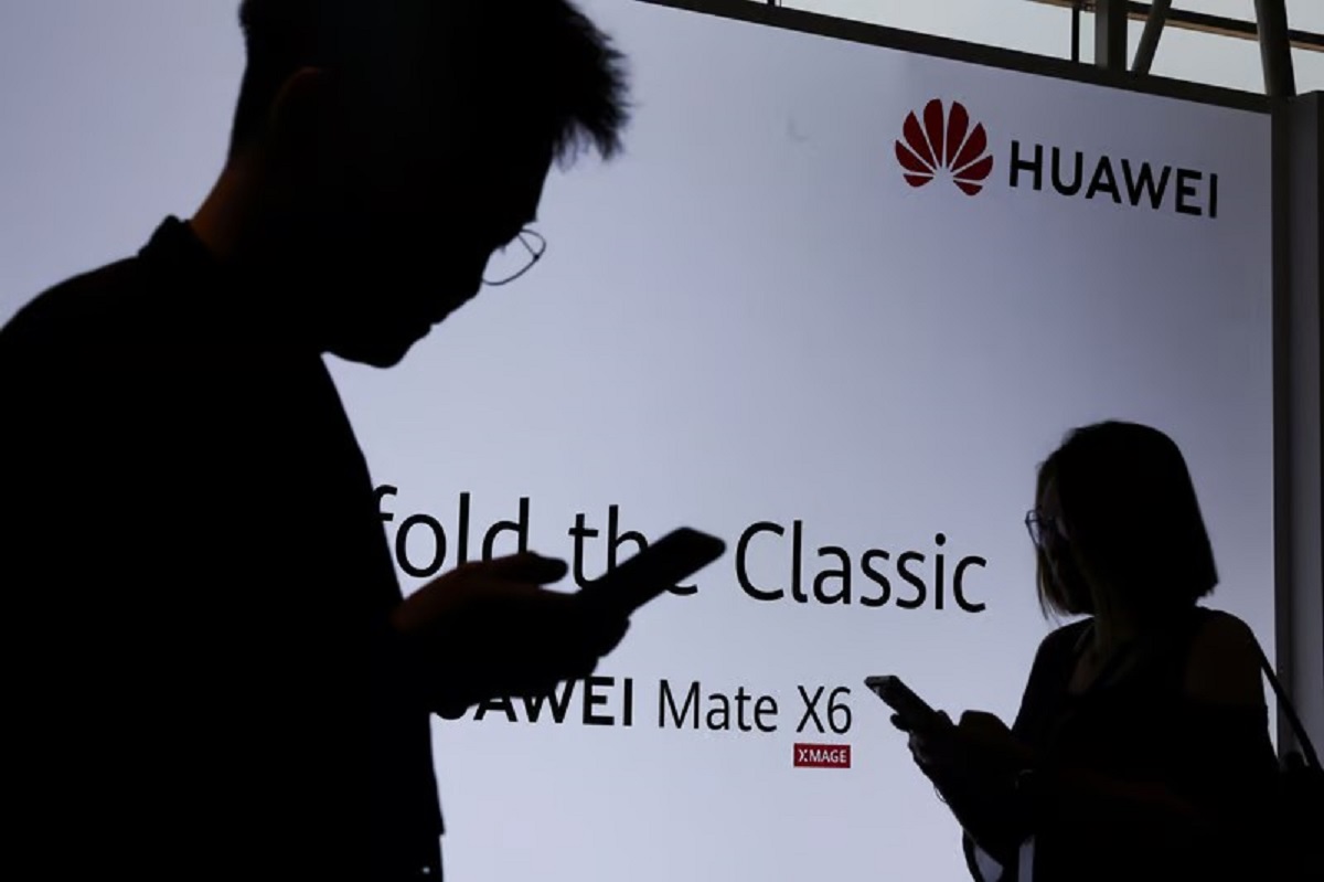 Huawei возвращается к пиковой выручке впервые после введения санкций