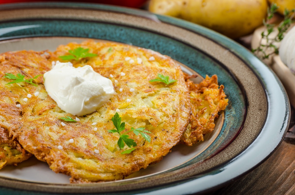 Блогер получил предписание от МАРТ за сравнение драников