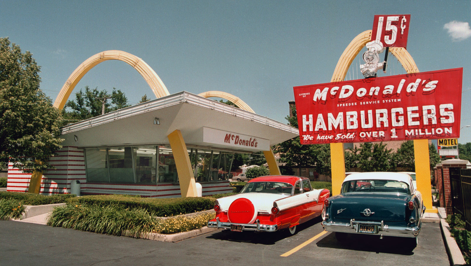 Первый ресторан McDonald's