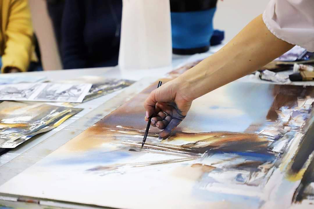«На плохой бумаге хорошей работы не получится». Как открыть студию рисования