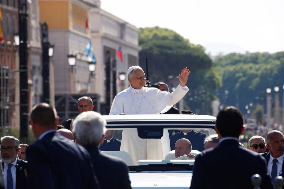 В Ватикане прошла церемония интронизации папы римского Льва XIV (фото)