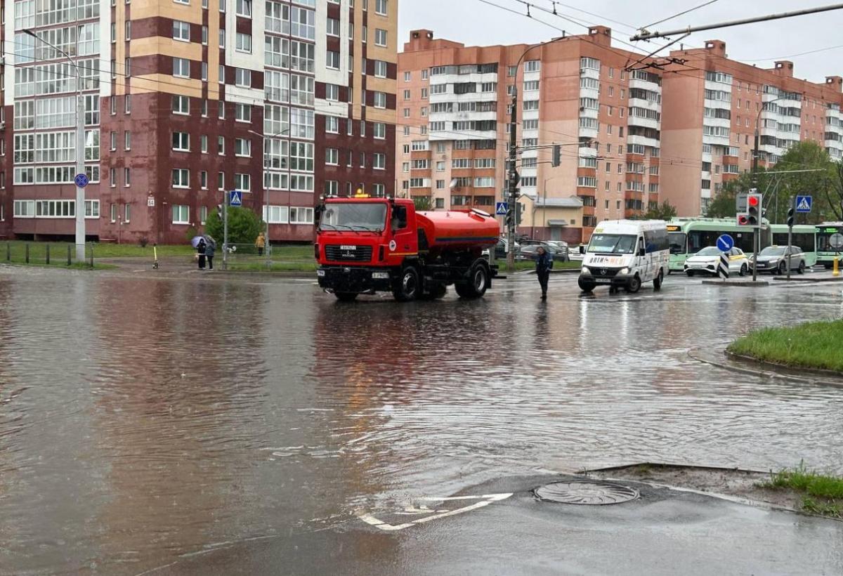 Минск парализовали 10-балльные пробки и ливень