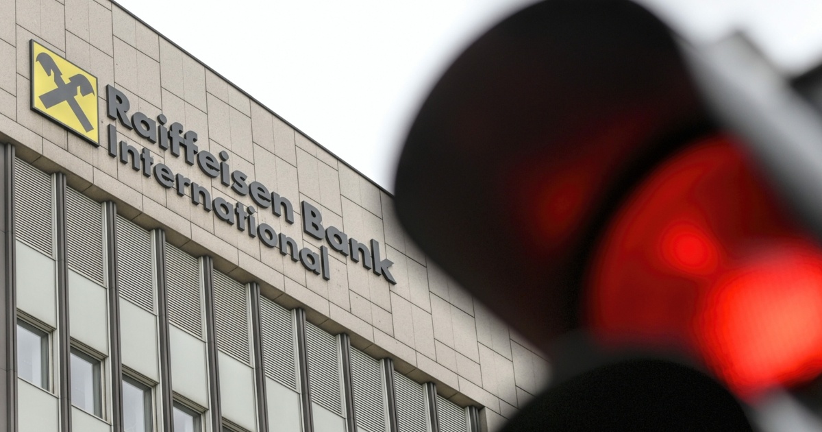 Raiffeisen Bank закрывает корреспондентские счета белорусских банков