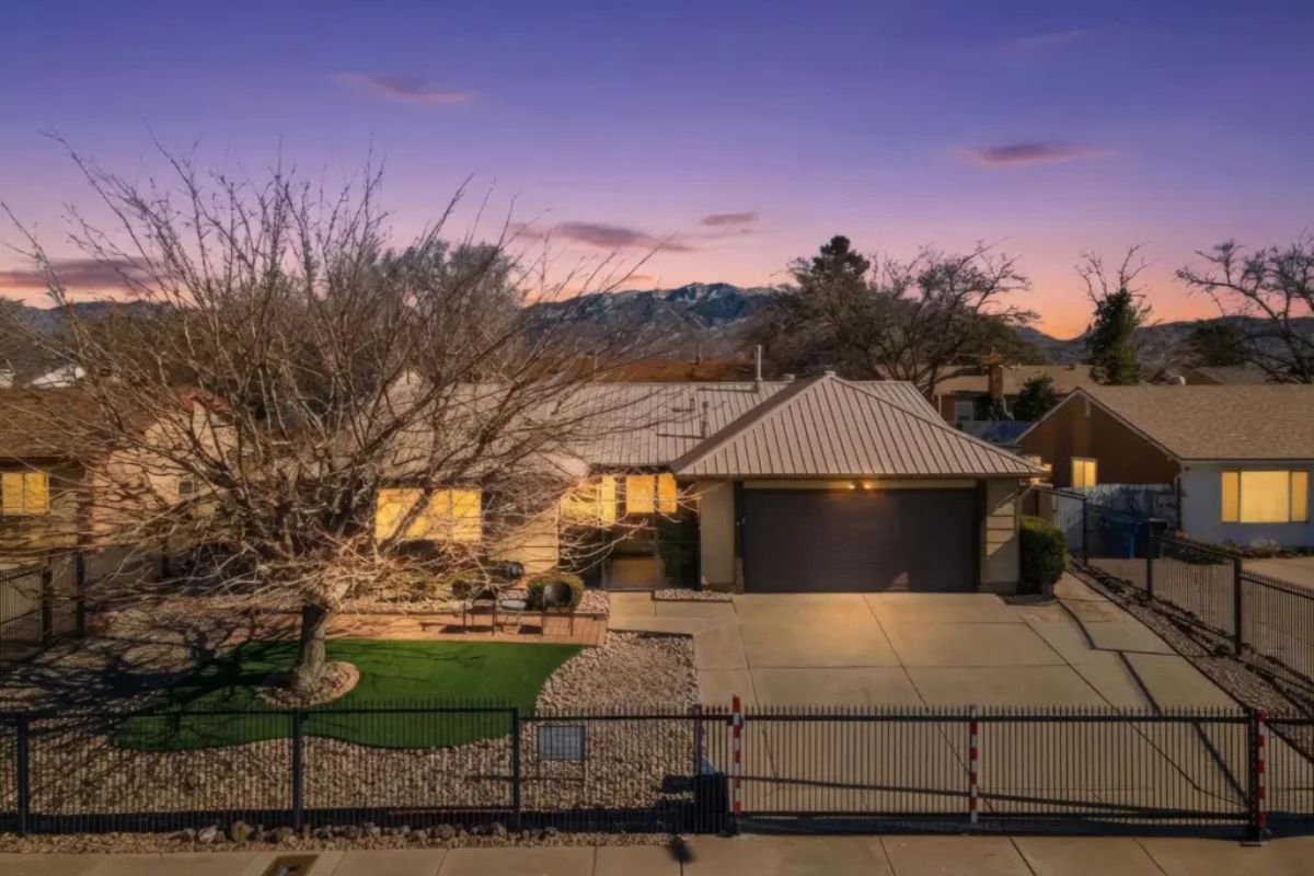 Стример купил дом из&nbsp;сериала «Во&nbsp;все тяжкие». Он&nbsp;заплатил за&nbsp;него в&nbsp;три раза больше оценки