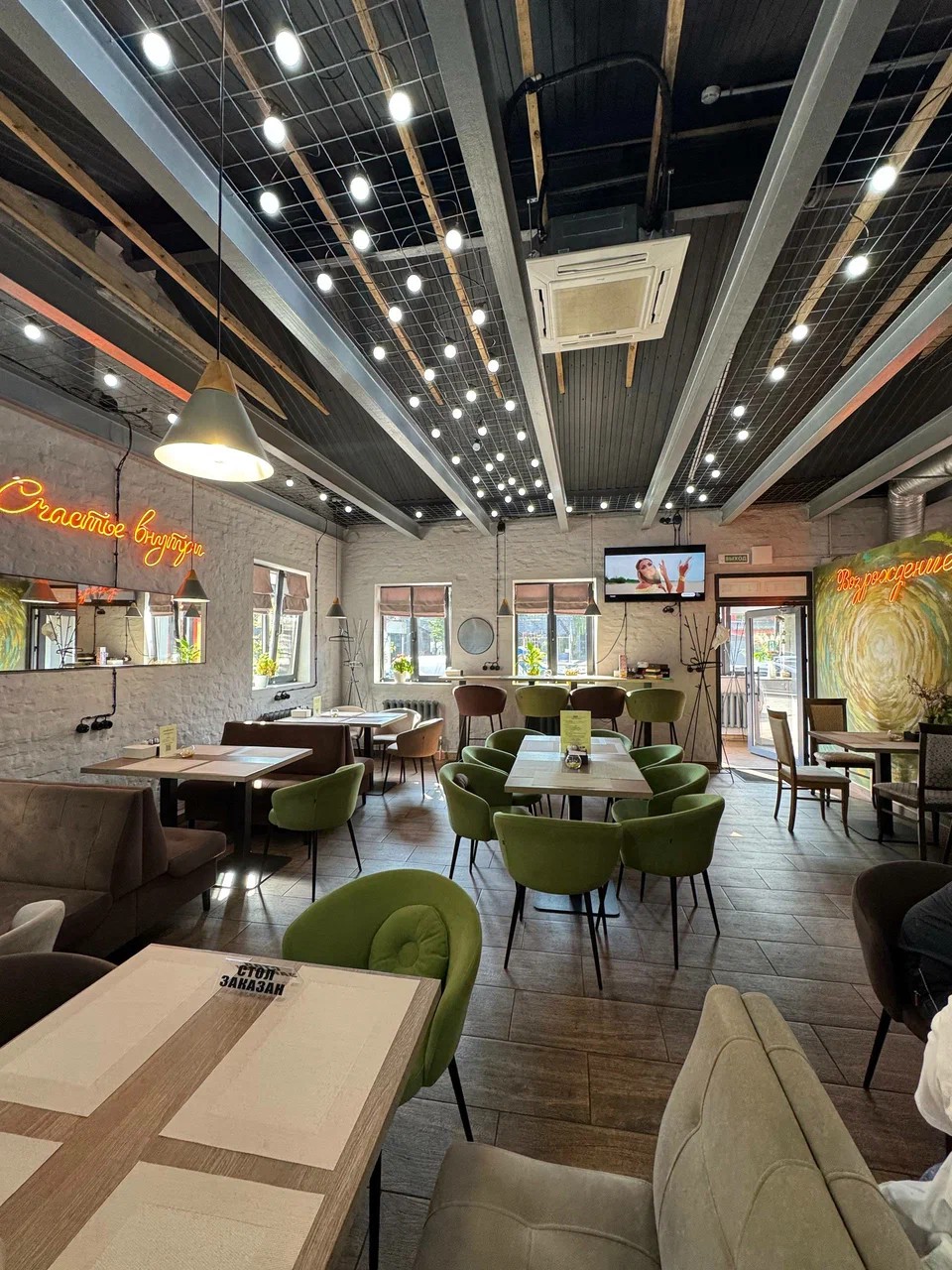 Станет ли Осмоловка «новой Зыбицкой»? Как чувствует себя бизнес в историческом центре Минска