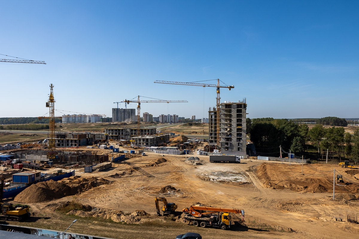 В каком возрасте белорусы покупают первое жилье