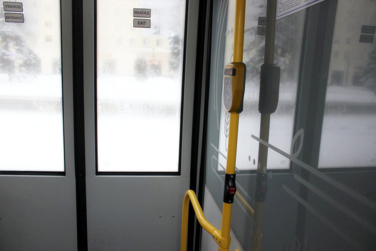 В еще одном городе Беларуси появилась возможность платить банковской картой в транспорте