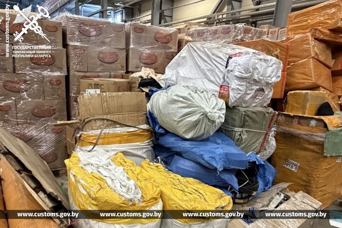 Таможня не пропустила в Беларусь фуру, которая везла товары для физлиц на 2,5 млн рублей