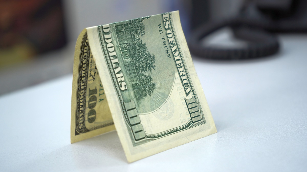 Россия хочет отвязать от доллара расчеты в «дружественных валютах»
