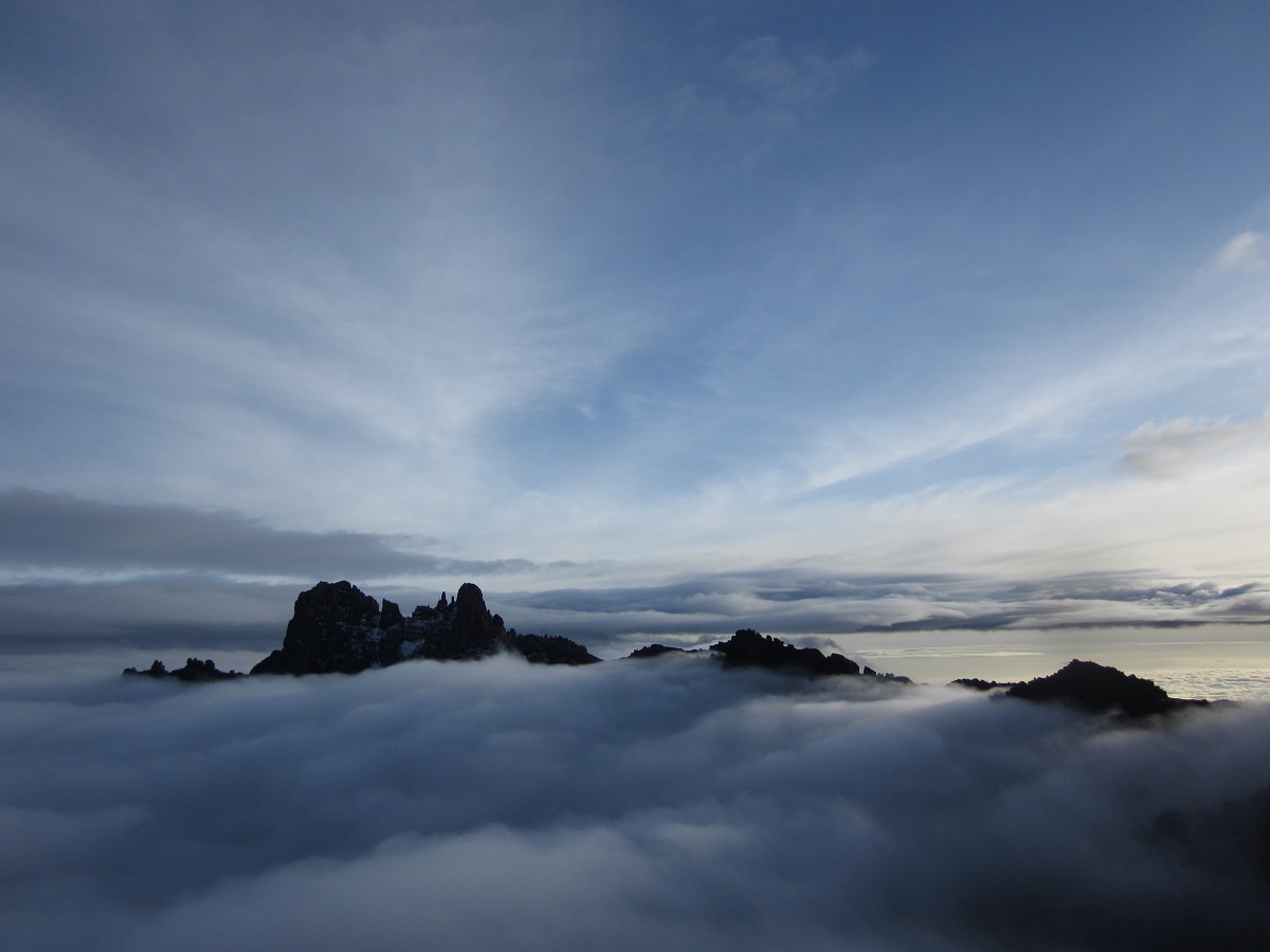В горах вам никто кроме себя не поможет. Гайд для «чайников», которые идут покорять вершины